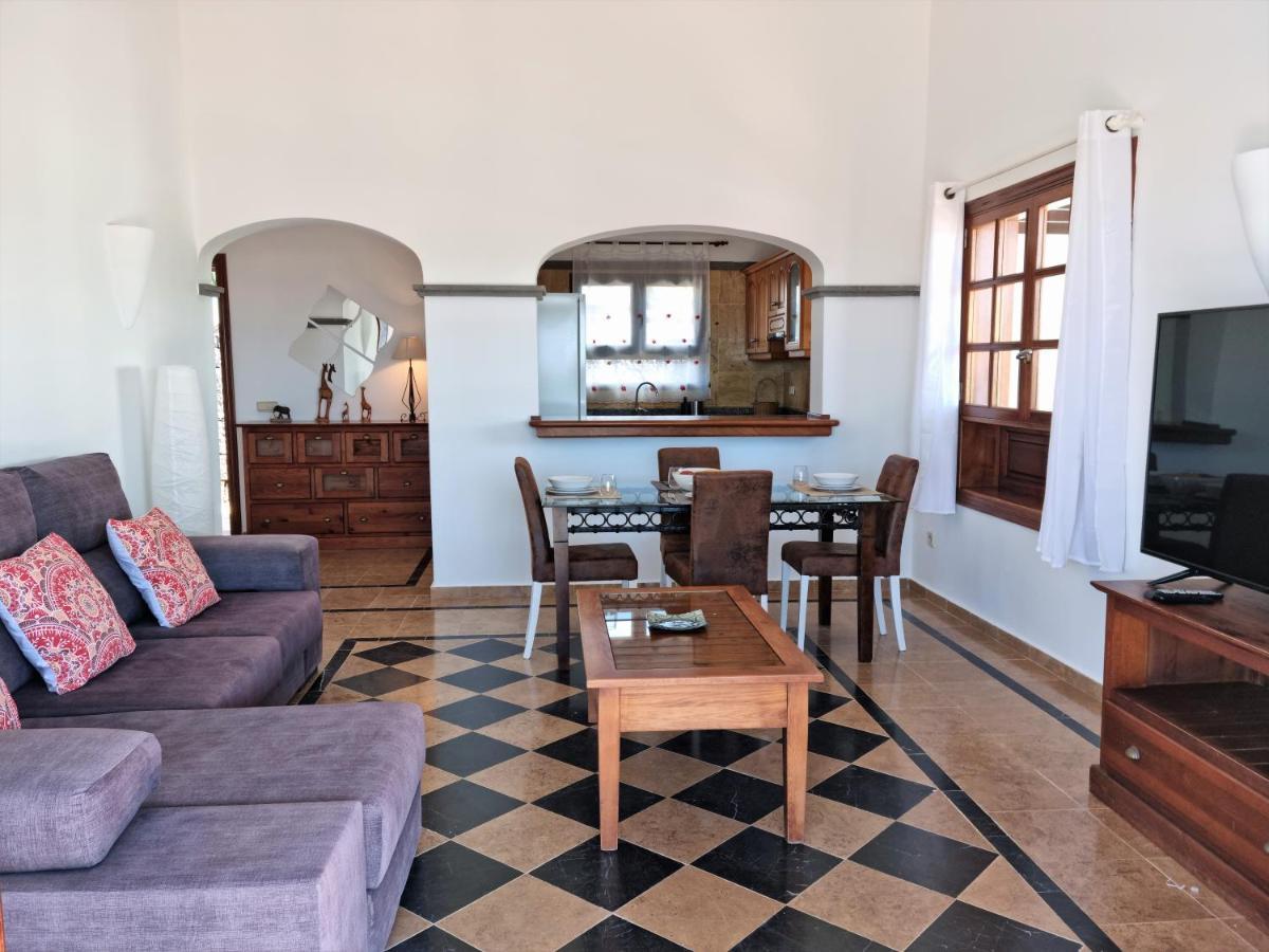 Villa Ana Плая Бланка Екстериор снимка
